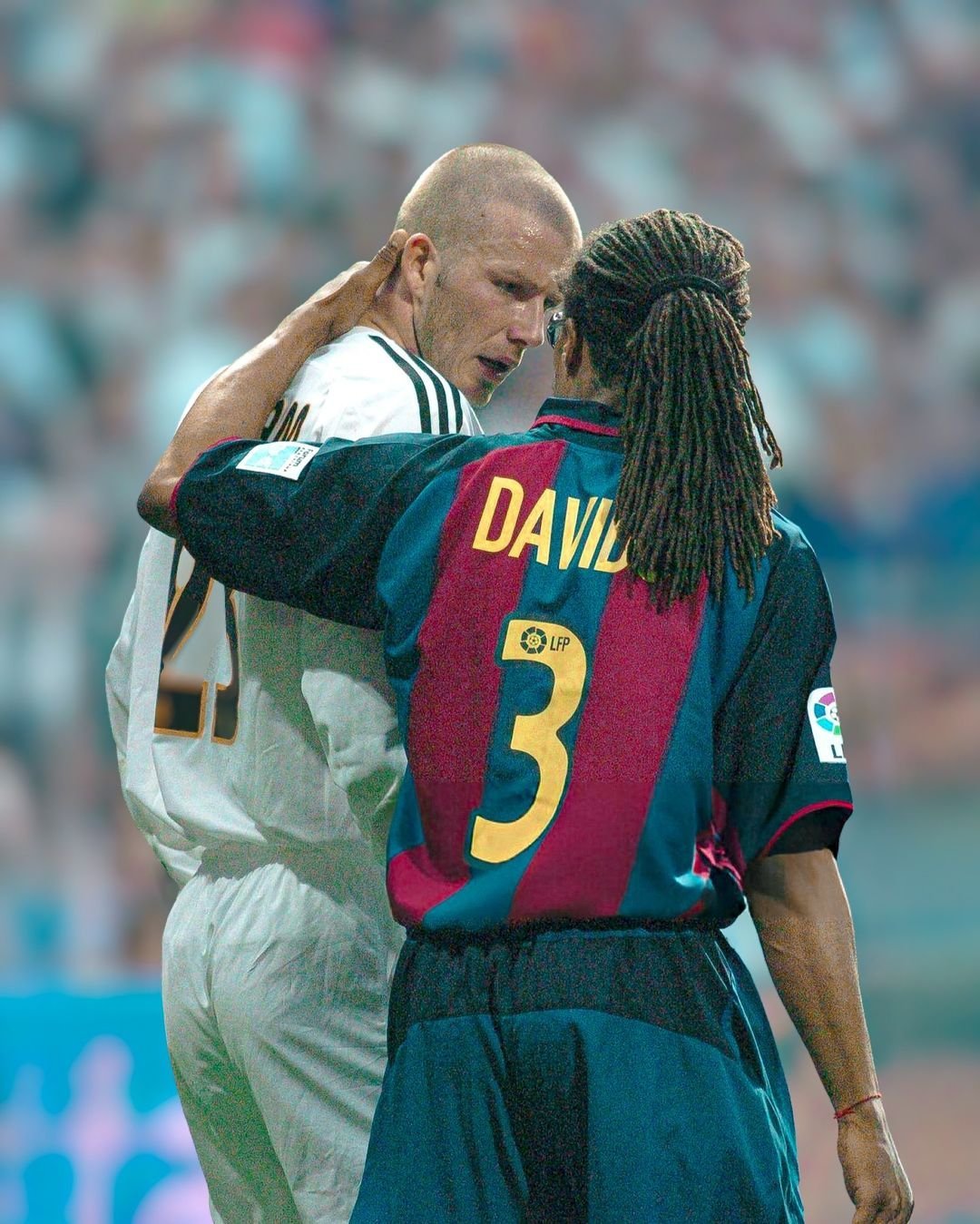 伯纳乌为罗纳尔迪尼奥欢呼：20年前的经典永恒的简单介绍