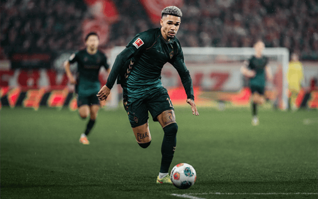 包含德甲：云达不莱梅对阵沃尔夫斯堡、巴黎FC对阵雷恩的词条