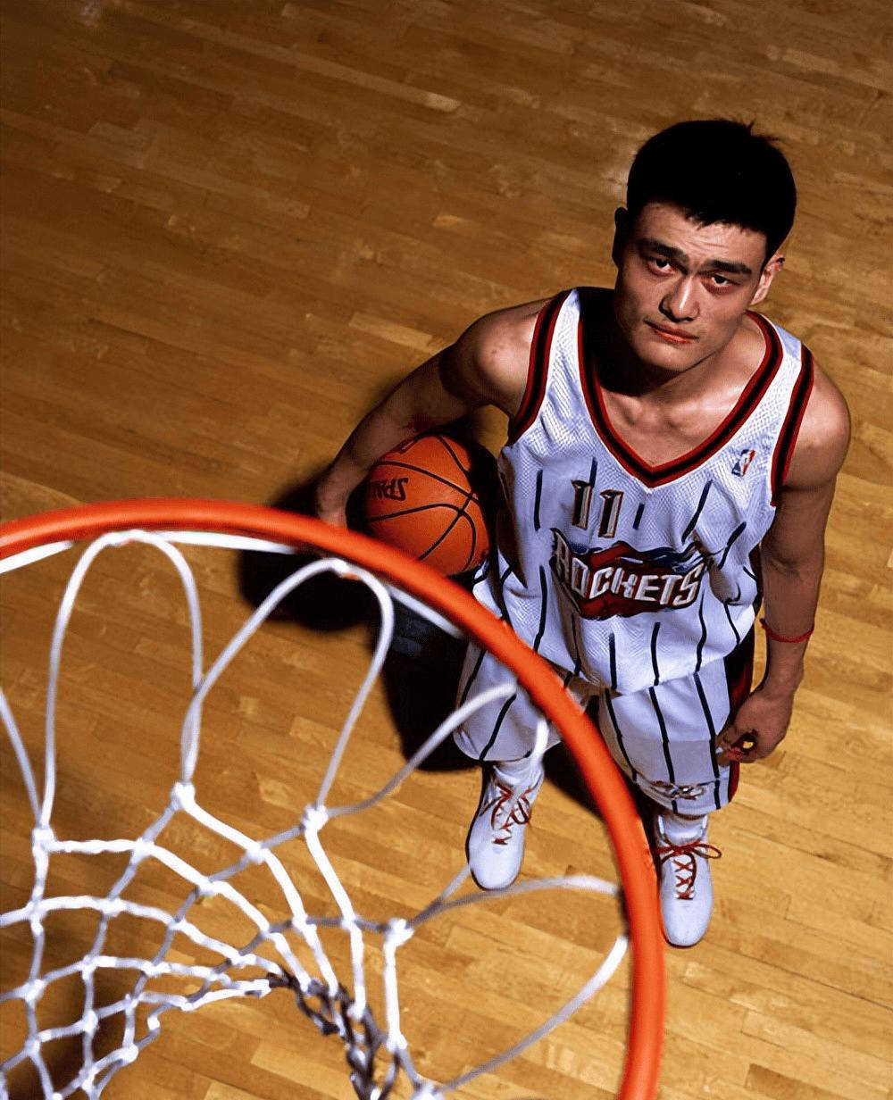 关于媒体人:当年姚明都得打斯杯如今杨瀚森也一样的信息