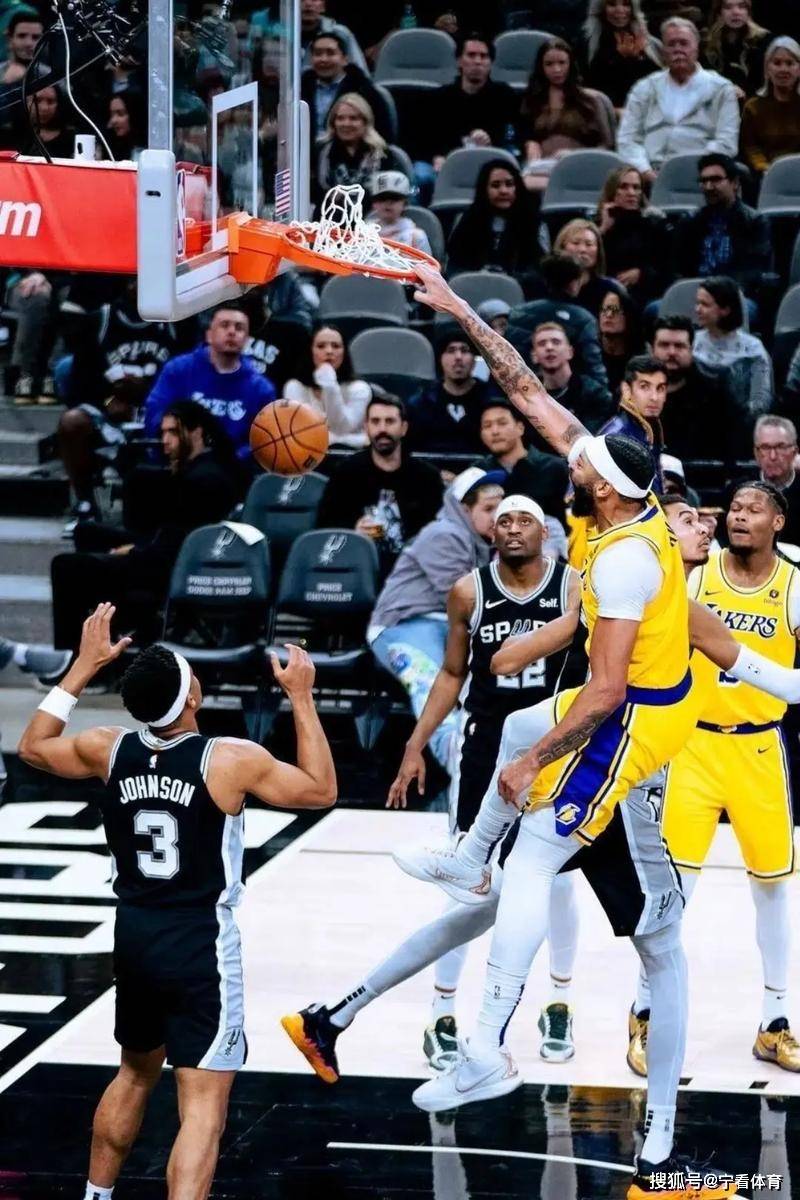 包含浓眉可能不会再出战本赛季，具体情况仍待进一步评估的词条