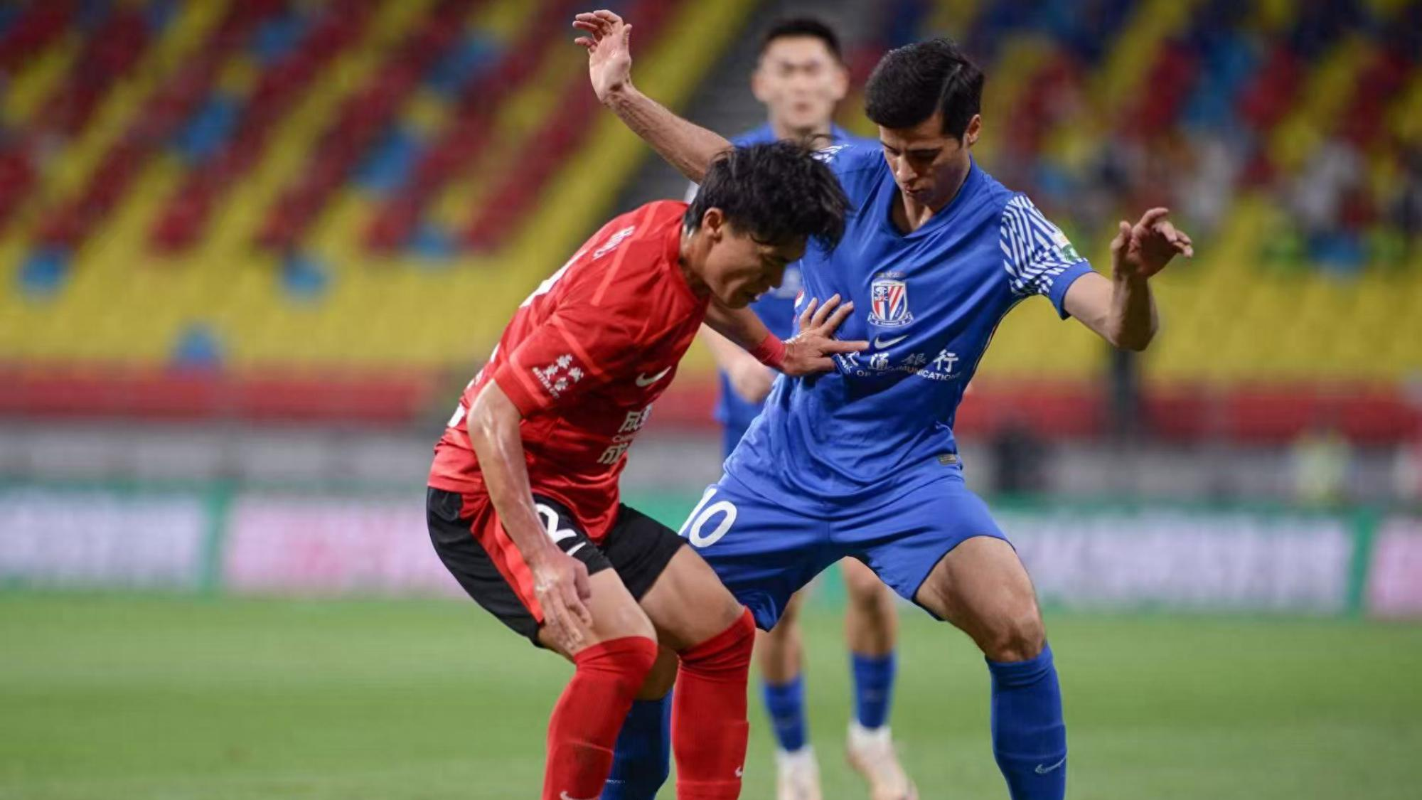 关于申花首次从成都蓉城挖走四大主力！中场核心意外领衔，值得期待的信息