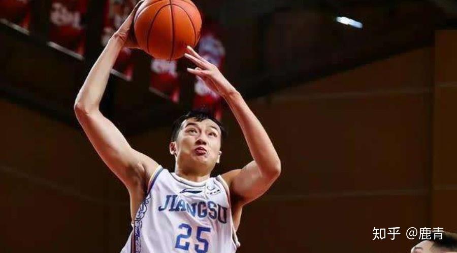 包含郑祺龙出战19分钟,6中3得到6分6篮板2失误的词条 第2张