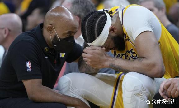 浓眉赛季中遭遇视网膜脱落目前已接受修复手术的简单介绍  第2张