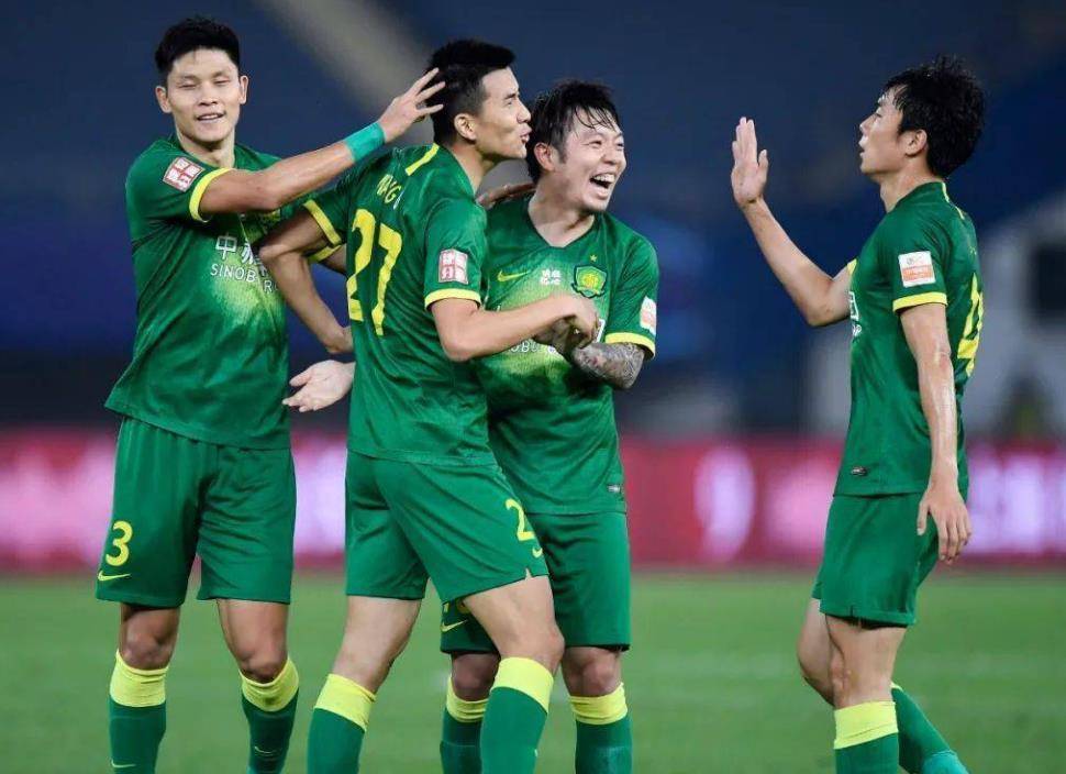 中超16轮仅首发1次,功勋老将张稀哲沦为北京国安中场边缘人的简单介绍 第2张