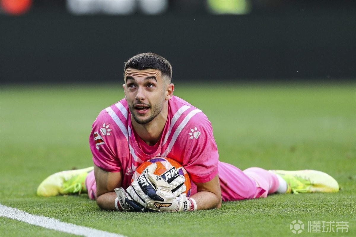 包含曝西班牙王牌自愿降薪加盟巴萨后者无力支付其转会费的词条 第2张