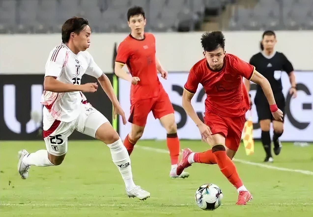 包含上午入选U22国足,下午就进球!成都蓉城小将斩获职业生涯首球的词条 第2张