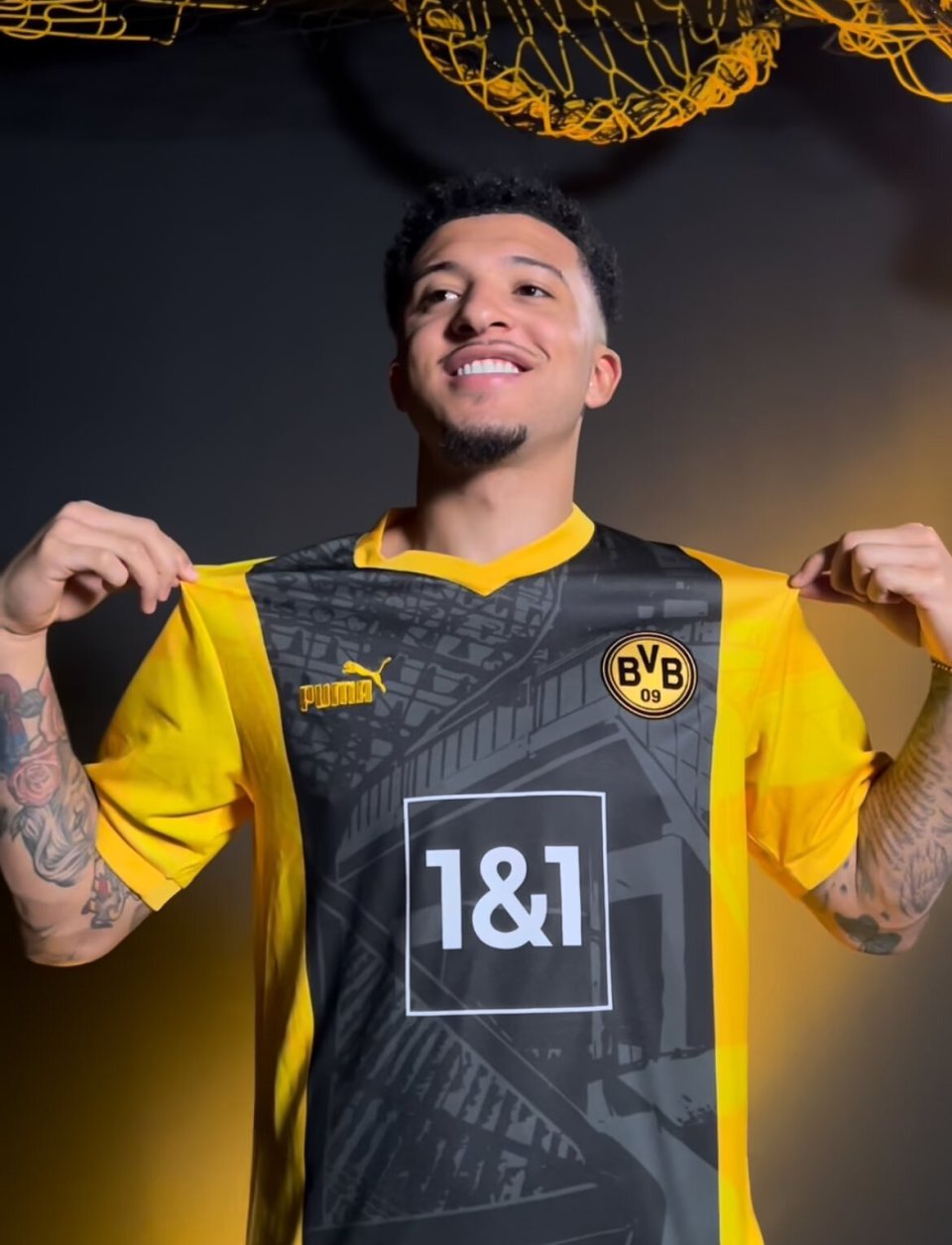 关于多特正密切关注桑乔处境,球员有可能再次被曼联外租的信息 第2张