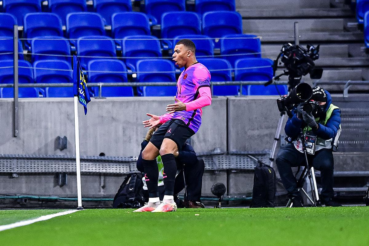 关于阿隆索半决赛首发暗示：姆巴佩优先，加西亚待命的信息