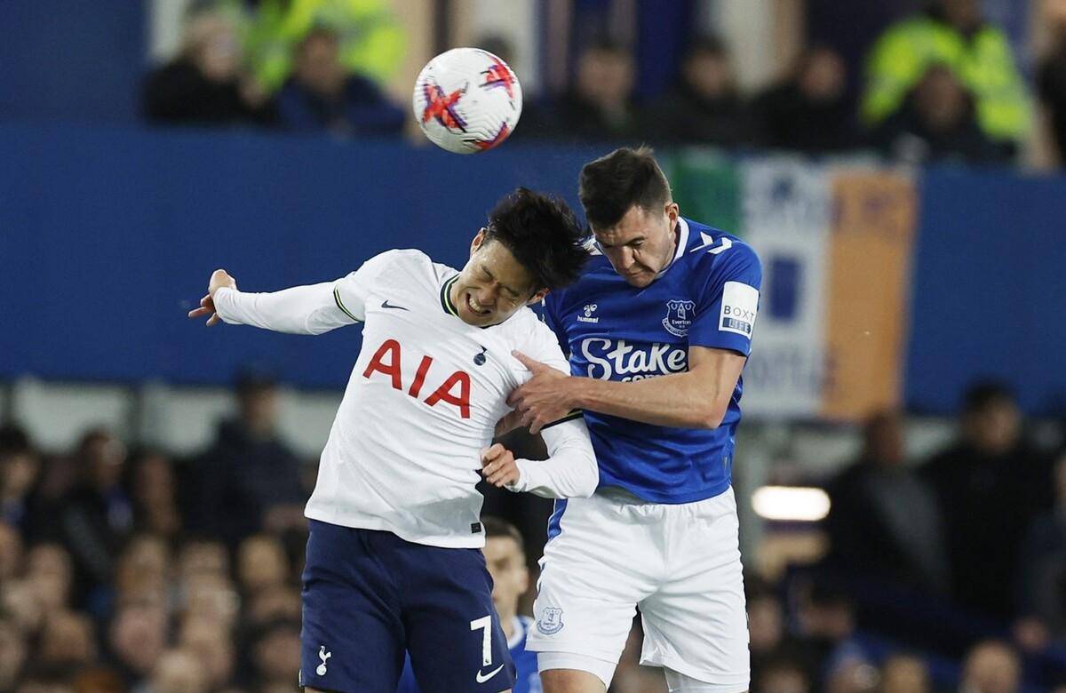 雷恩和巴黎FC有意盖耶，埃弗顿尚未与其完成续约的简单介绍