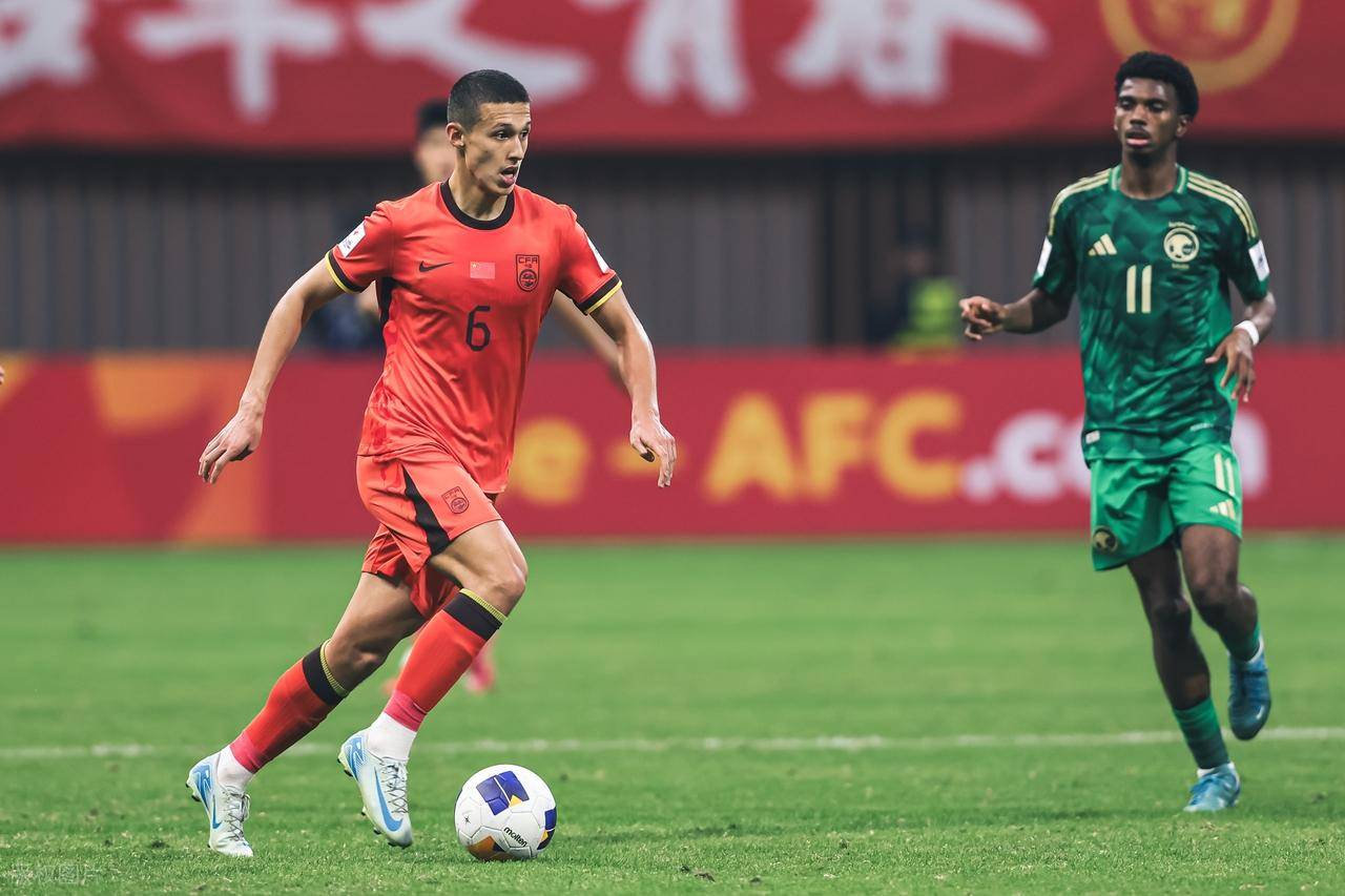 关于世青赛让广东成赢家！旗下球员打成国青大腿，终于有个像样小将了的信息  第2张