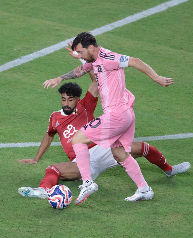 包含世俱杯巡礼|A组：梅西率领东道主出征的词条