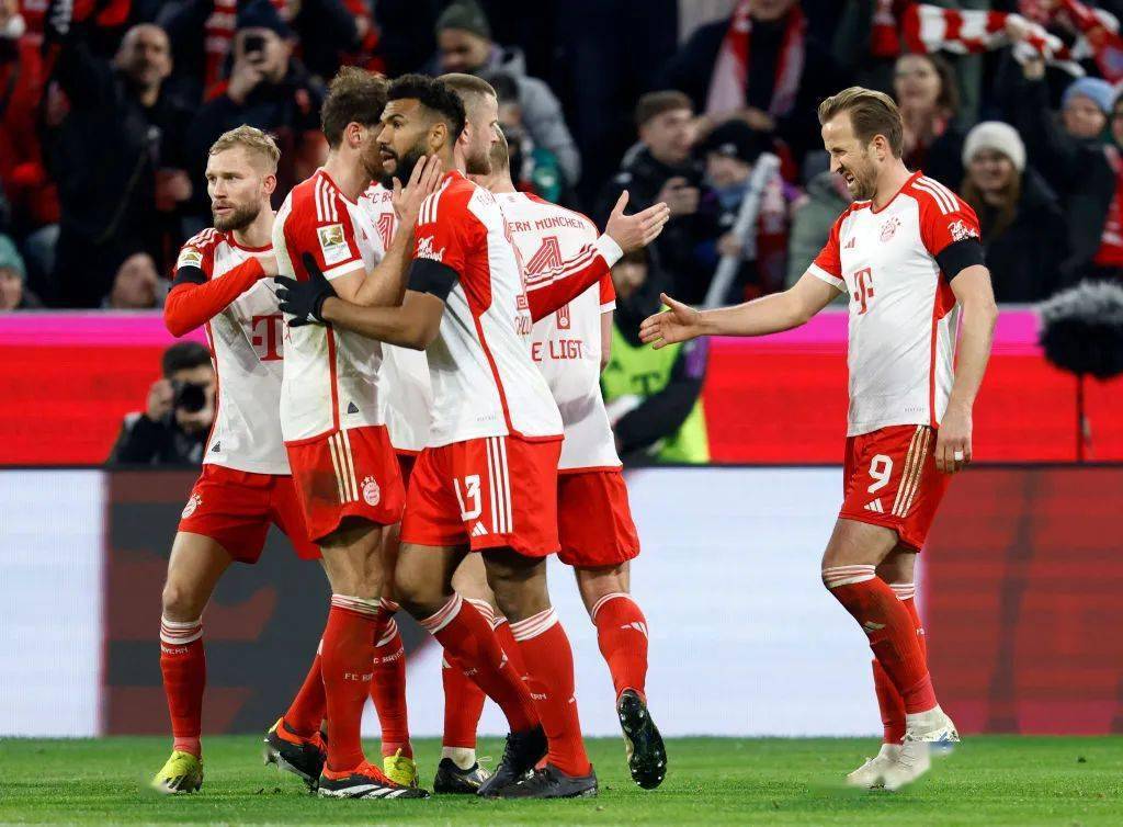 包含ESPN晒照滕哈赫今天带领勒沃库森开启首训的词条 第2张