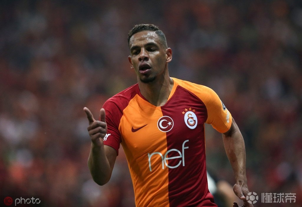 曼城里昂中场切尔基和球队签约5年,转会费4250万欧元的简单介绍 第2张