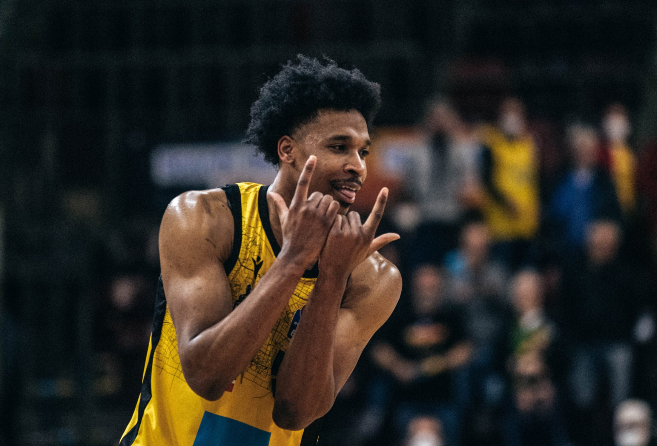 西班牙队祝贺西蒙28岁生日，他已出战50次&amp;amp;赢得欧洲杯冠军的简单介绍  第2张