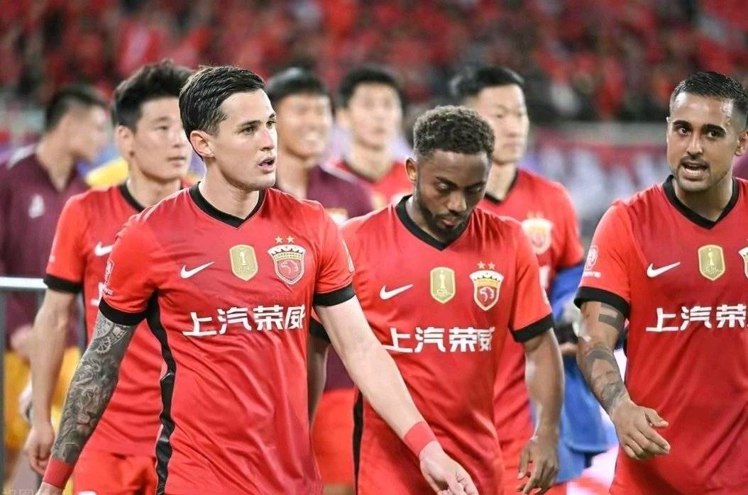 关于海港会留用所有的六名外援，其中一人只的信息