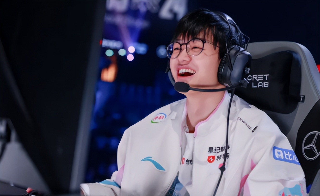 关于TES战队在全球先锋赛中遭遇失利，教练红米回应训练时间不足问题的信息