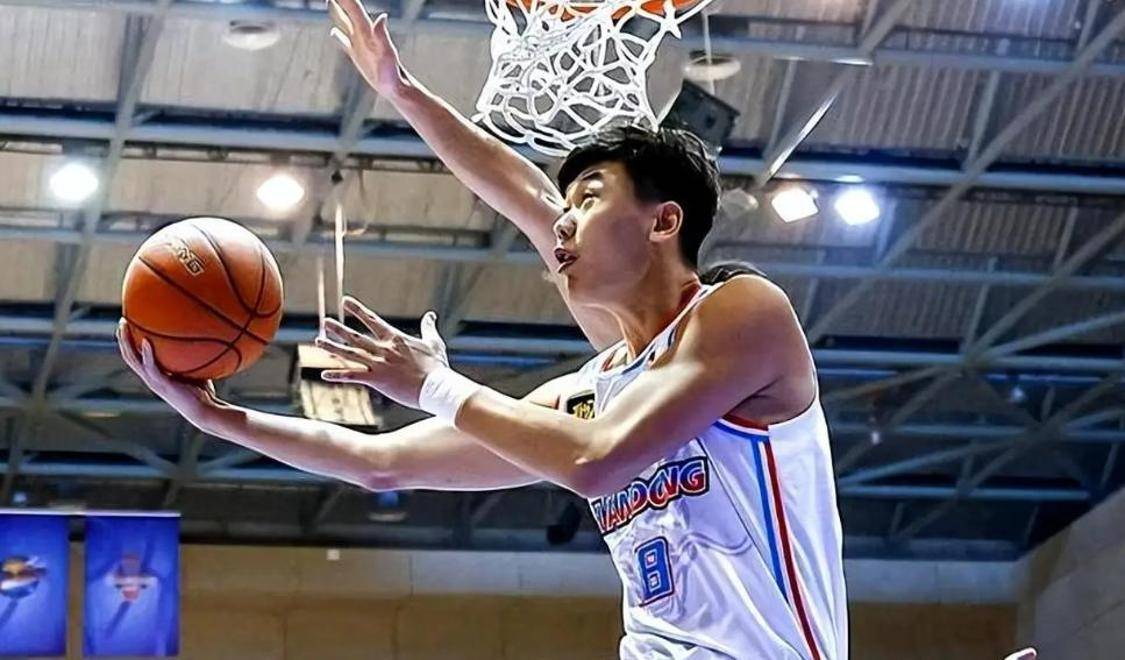 关于浙江队:夏窗力争引进两名新外援中锋+中场是目标的信息 关于浙江队:夏窗力争引进两名新外援中锋+中场是目标的信息