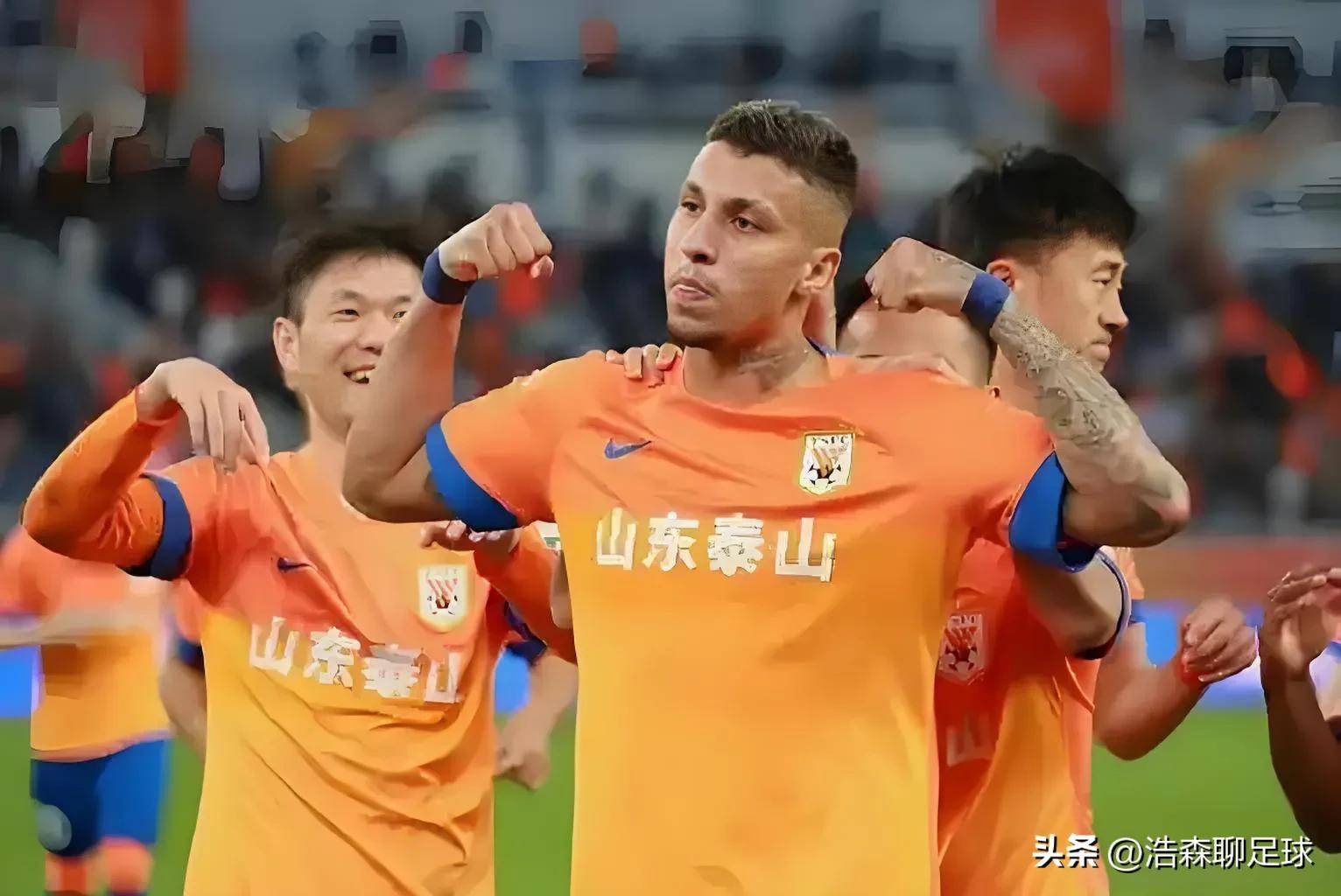 王大雷的神扑：中超第26轮山东泰山对云南玉昆精彩瞬间解析的简单介绍  第2张