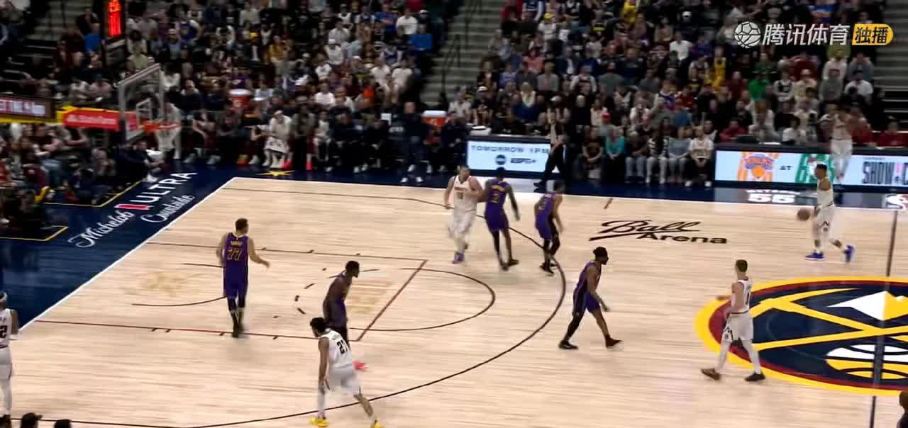 东契奇用“有趣、刺激、努力”三词概述雷迪克的训练营风格的简单介绍