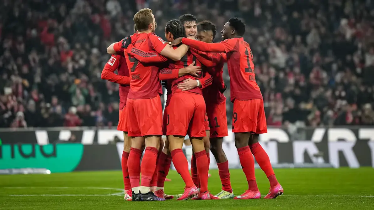 关于德甲身价前十：拜仁8席，多特2席，奥利塞、穆西亚拉两人的信息