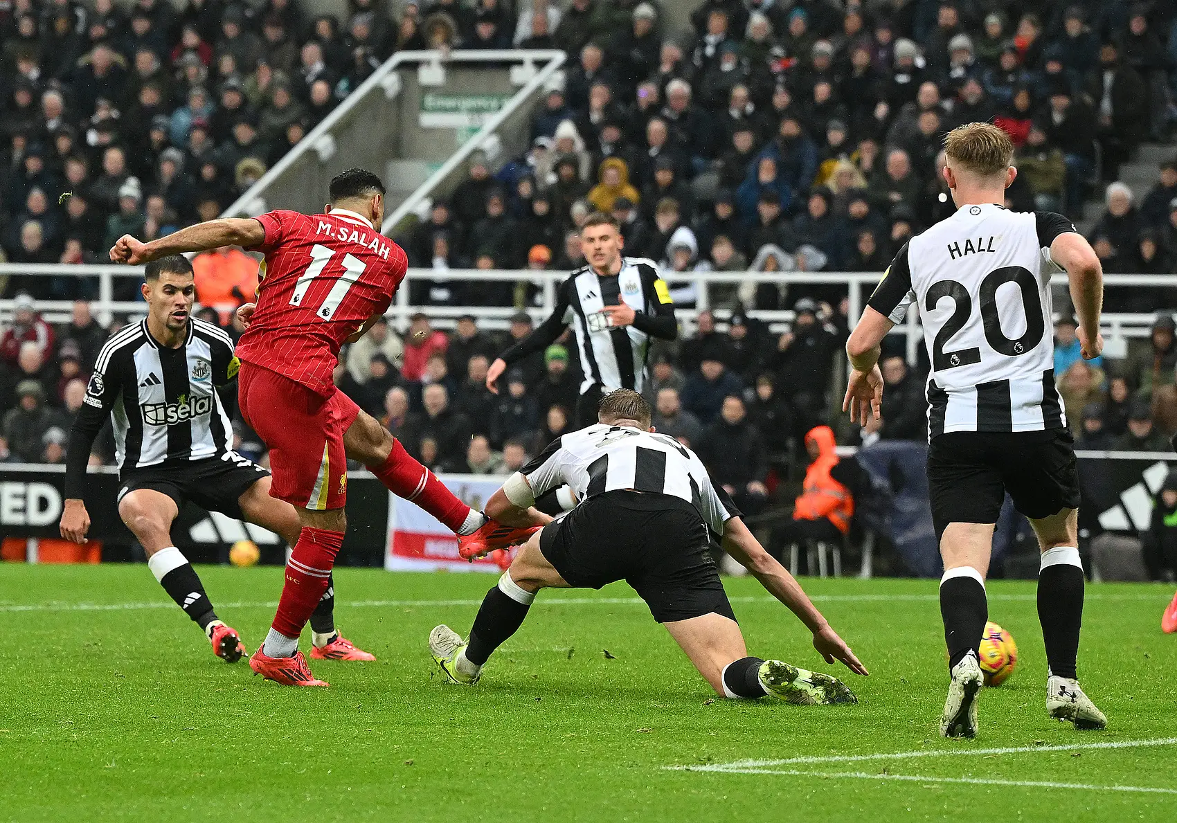 萨拉赫不在家，利物浦5个中场照样拿捏，热刺残阵难逃四连败的简单介绍  第2张