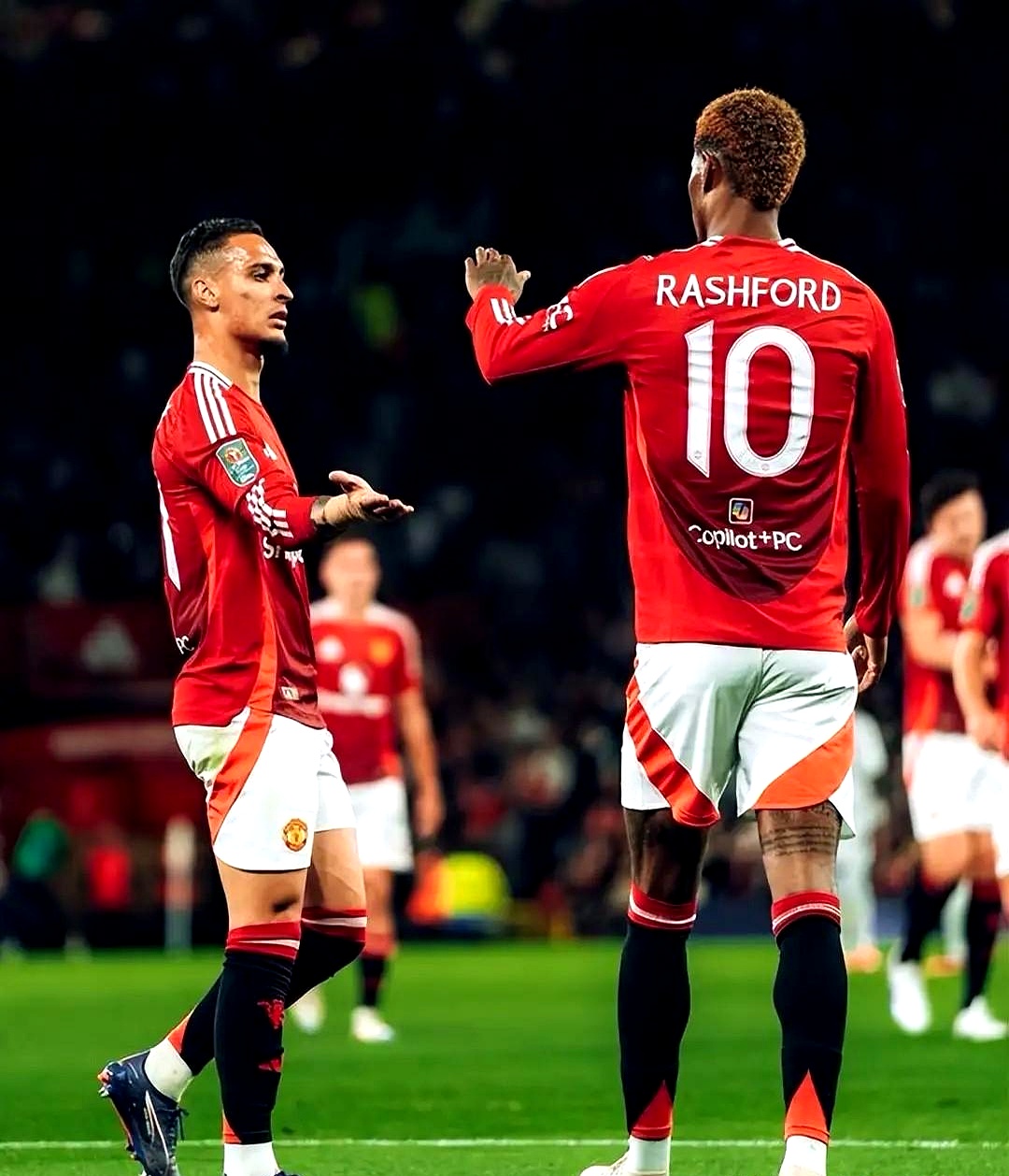 关于邮报：C罗回归曼联的原因是门德斯用曼城制造曼联恐慌！的信息  第2张