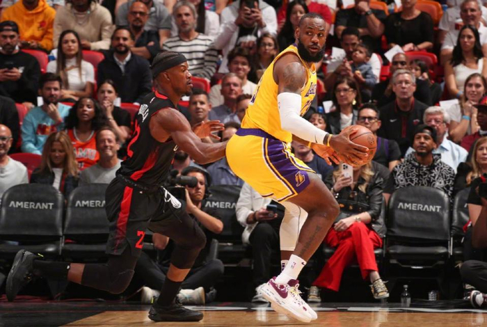 包含詹姆斯25+13+8难救主山西5人上双客场击败天津的词条 第1张