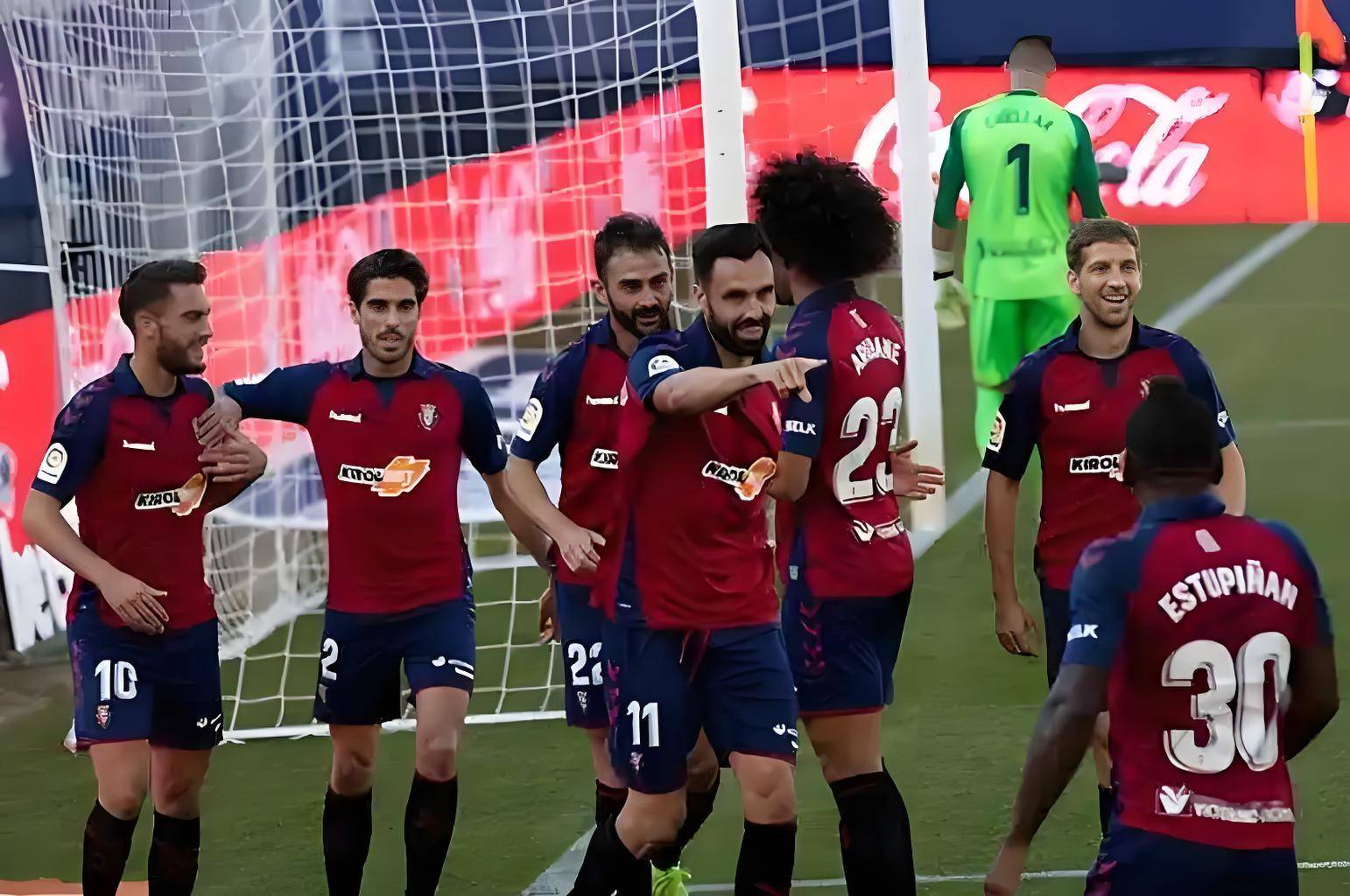 西班牙足球甲级联赛第16轮阿拉维斯1-2惜败皇家马德里的简单介绍