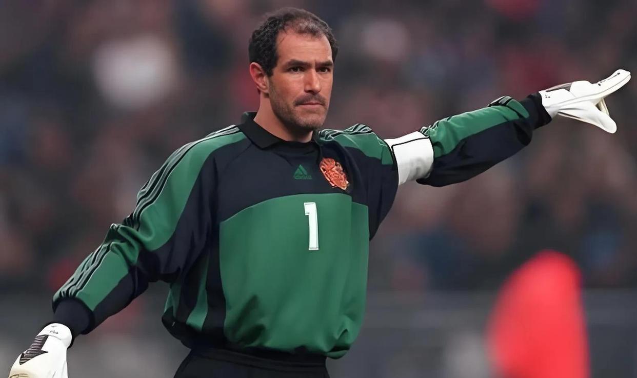 包含巴萨统治力最强时期：克鲁伊夫梦一的词条