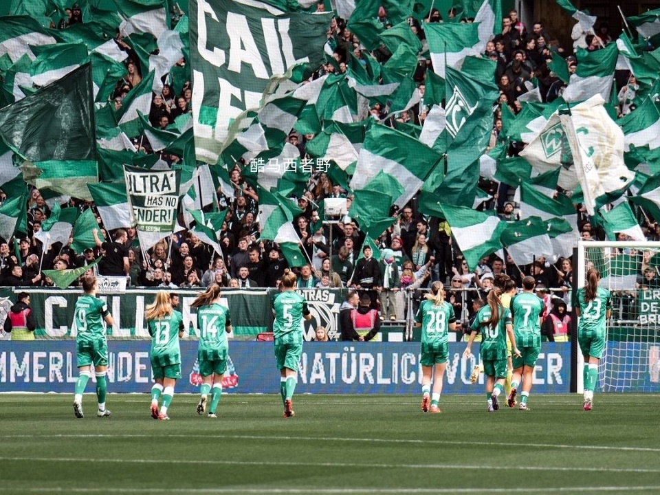 包含女足德国足球甲级联赛：弗赖堡女足vs勒沃库森女足的词条  第2张