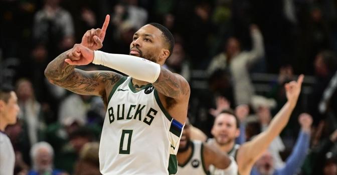 关于雄鹿围绕扬尼斯孤注一掷？裁掉利拉德，延期支付1.13亿美元合同的信息