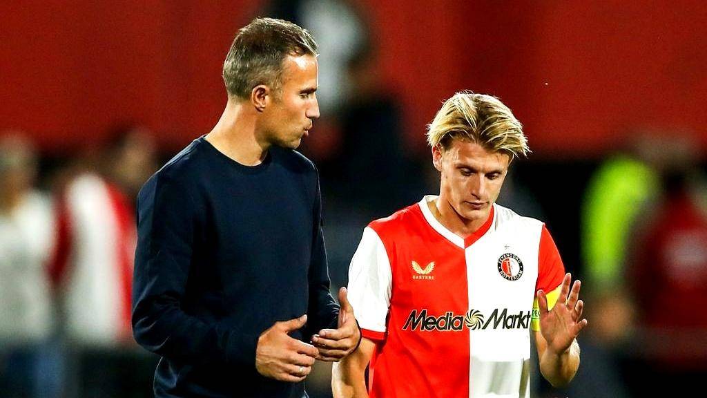 穆里尼奥“警告”范佩西：还有次回合，欢迎来到的简单介绍  第2张