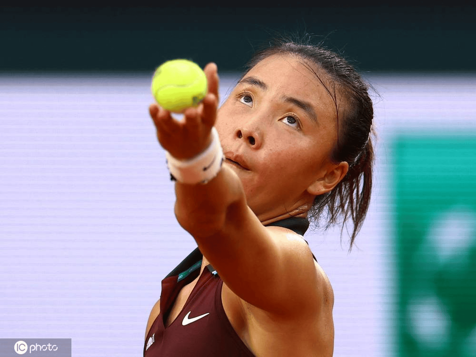 包含美网:袁悦不敌17号种子商竣程连续2站大满贯首轮退赛的词条