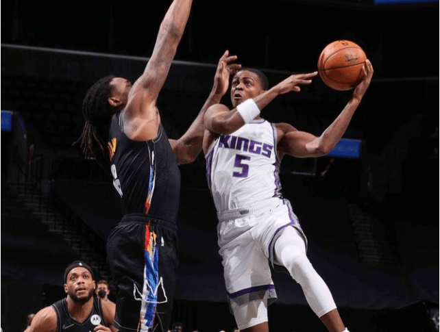 杜伦23+13德罗赞37+8威少27分活塞力克国王迎3连胜的简单介绍