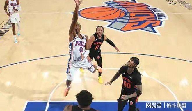 包含76人有恩比德时295胜157负，无他时104胜163负的词条