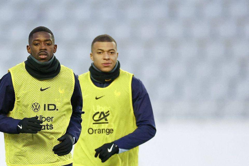 包含2025金球奖30人候选：登贝莱亚马尔领衔姆巴佩哈兰德在列的词条