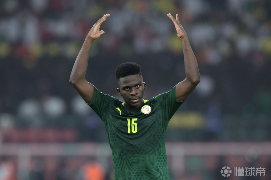 罗马稳定表现，尼斯令人失望