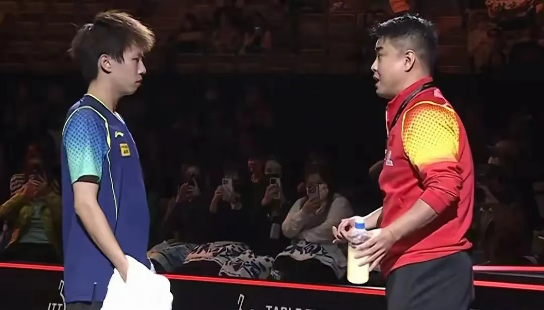 说句实话，目前17这个阵容和4am目前这四个人打团战，打10次17能输八次！的简单介绍