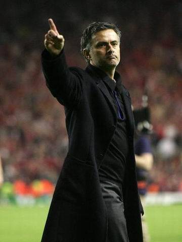 刺激夜：皇马4-1，AC米兰3-0，利物浦2-1，62岁穆帅率队爆大冷门的简单介绍