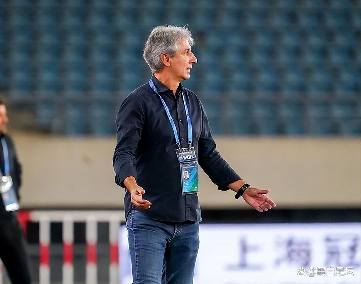 关于国足主帅候选？体坛：保罗-本托从未与国足&amp;足协展开任何正式会谈的信息