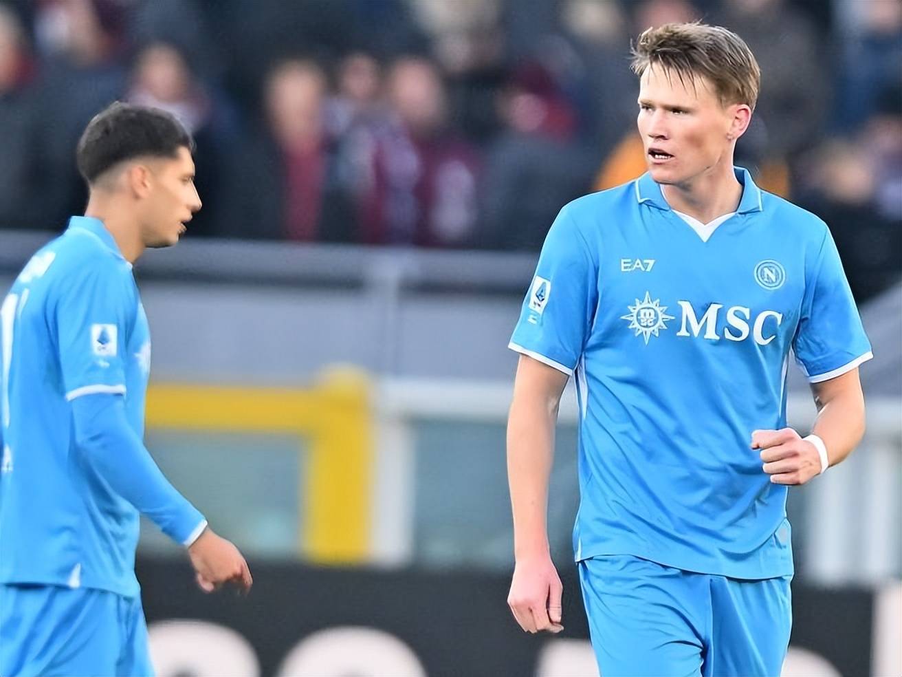 终于送出去一个？曼联弃将在那不勒斯发挥好，有望拿到500的简单介绍