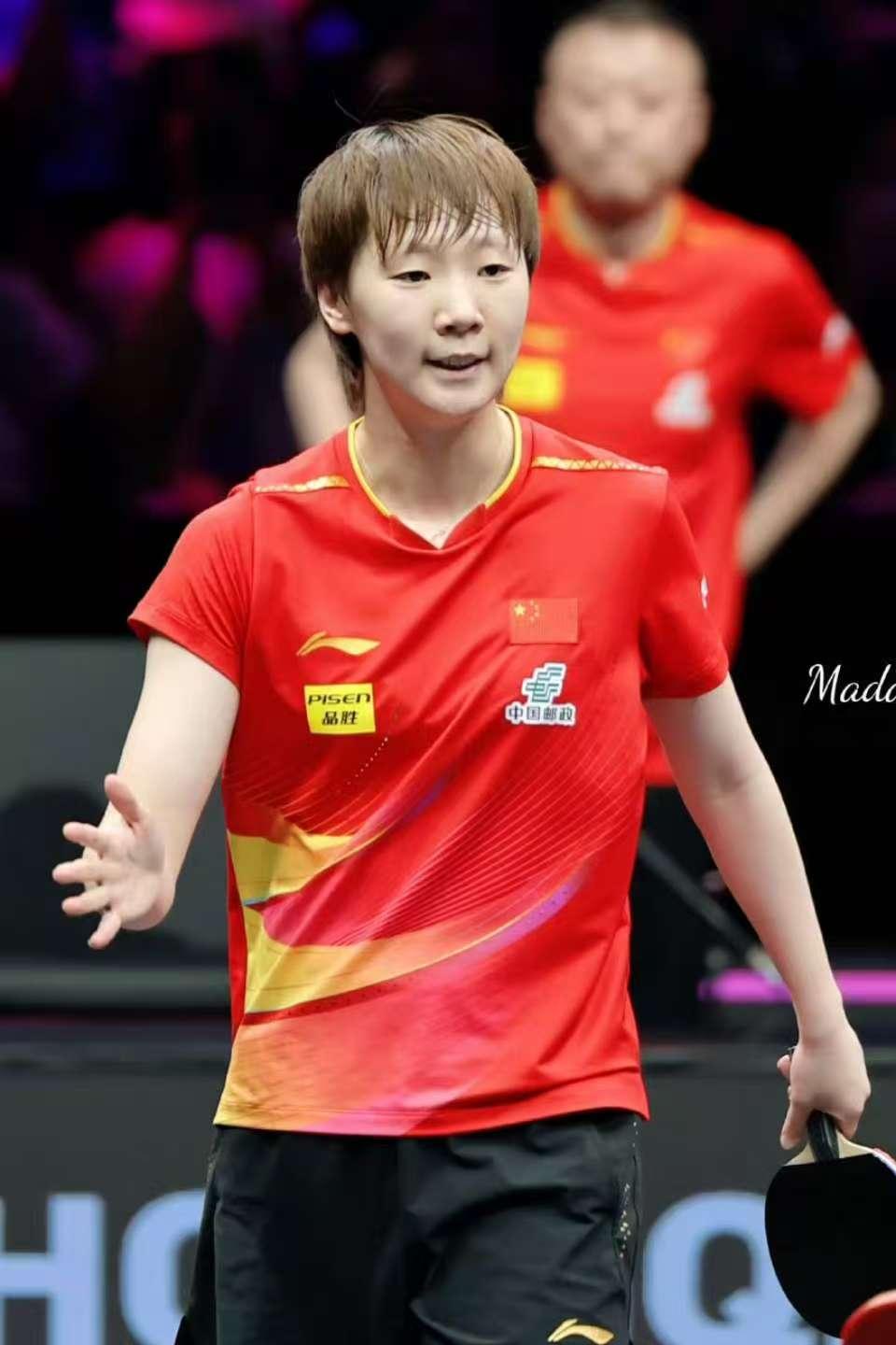 包含王曼昱抵达南京婉拒球迷礼物！总决赛又要带伤出战？连续四站带伤卫冕？的词条