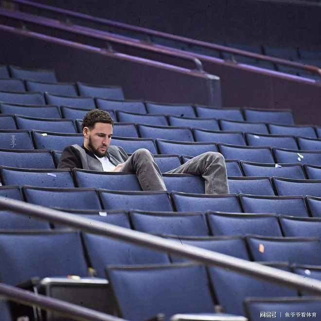 科尔：我永远无法习惯看到克莱站在对立面，我很想念他的简单介绍