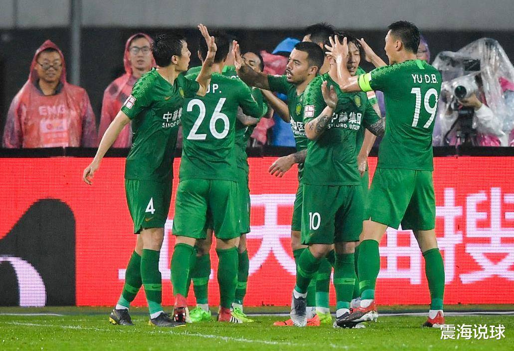 签约3年！北京国安国脚中场确定加盟上海海港，离队不仅因踢替补的简单介绍