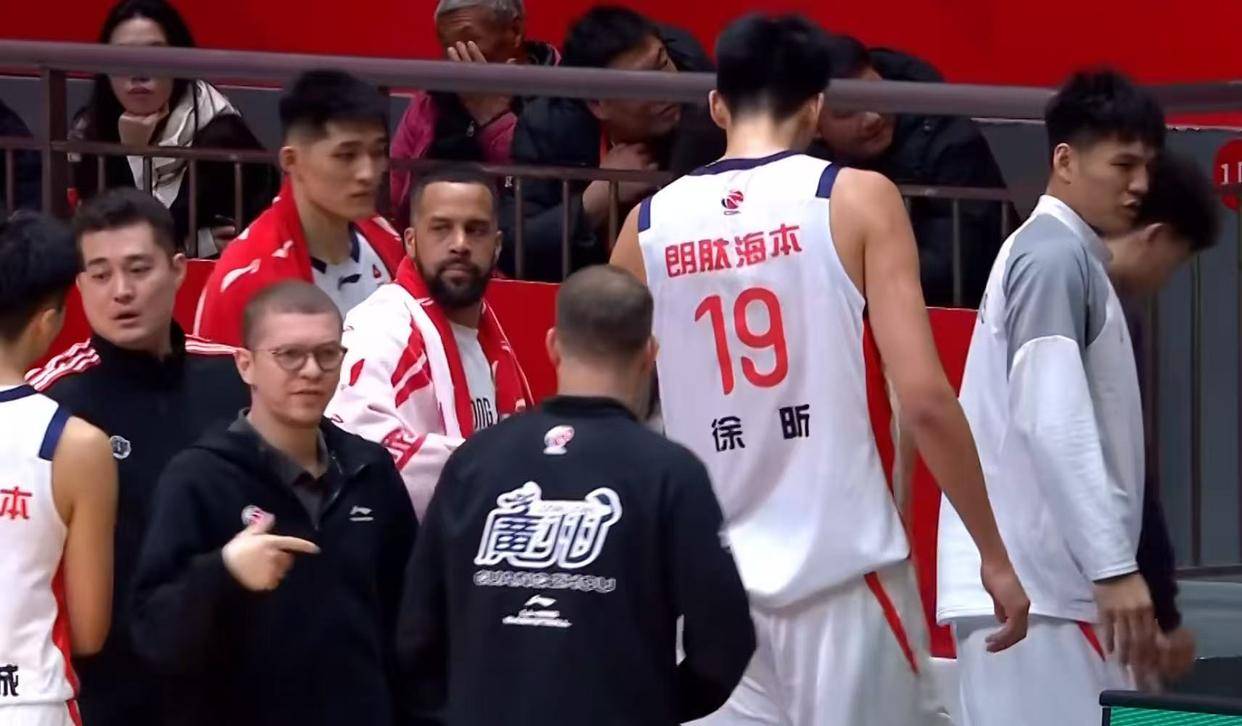 朱芳雨赌对了！麦考尔确认复出，广东队拒绝签约第5外援！的简单介绍