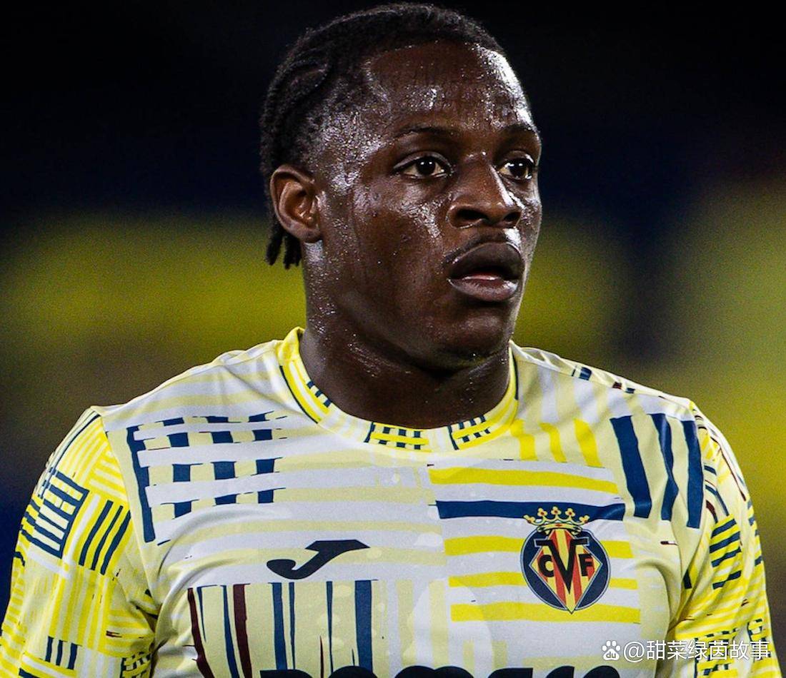 关于曼联向皇家马德里球星发出“报价”，这家西甲俱乐部认为红魔队长是“现实的选择”。的信息