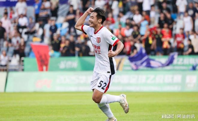 正赛首秀！亚冠-蔚山对阵蓉城首发：4外援强阵，韦世豪、刘殿座替补的简单介绍