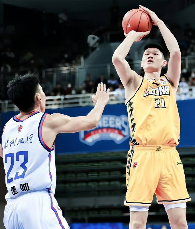 包含随着青岛大胜新疆,北控惨败吉林，最新积分榜出炉，前4名很意外的词条