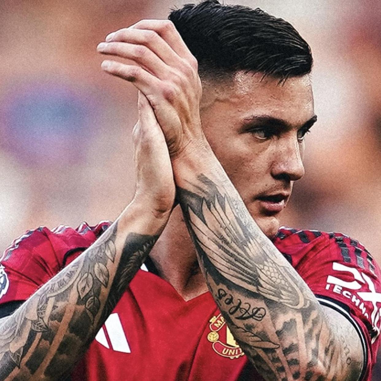 曼联向皇家马德里球星发出“报价”，这家西甲俱乐部认为红的简单介绍