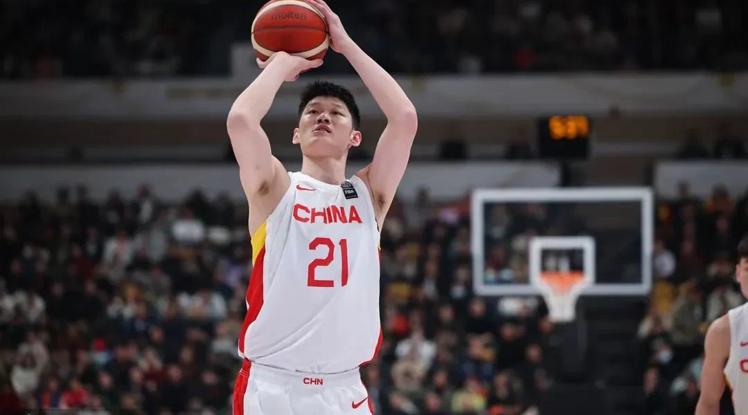 关于新中国男篮伤病比较多内线轮转困难的信息